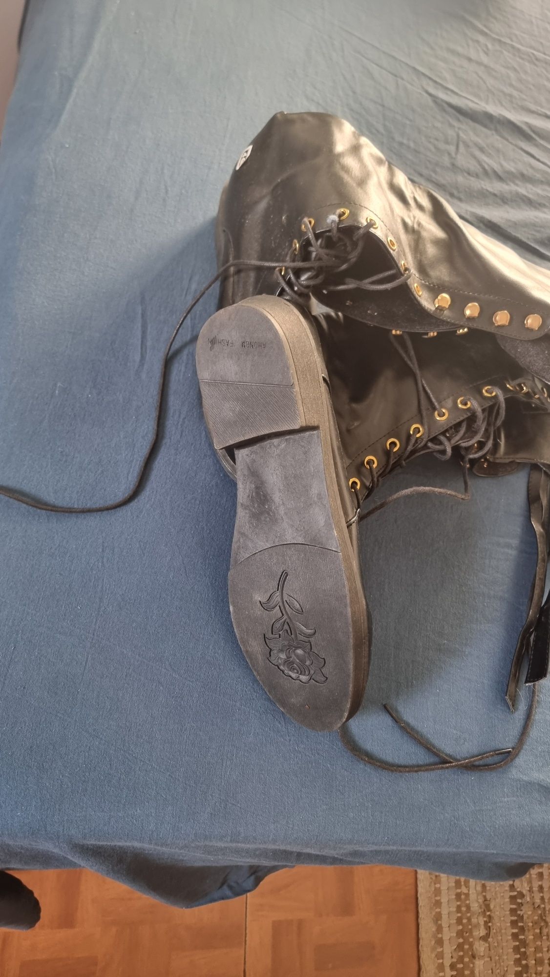 Vendo bota cano longo