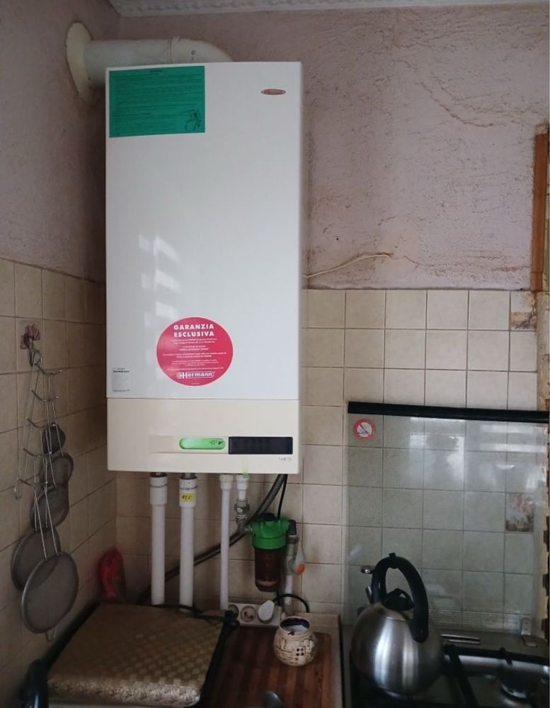 Продам дом в Покотиловке , 150м2, участок 8( код 5211)