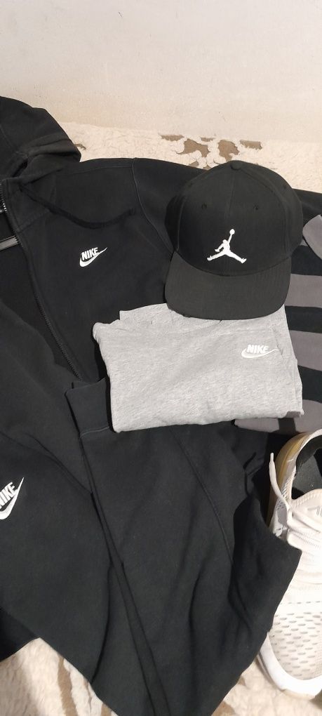 Roupa nike original Tamanho M Preço de tudo