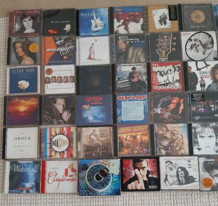 Lote CD BB King, Cash, Elton John, Metallica, Pink Floyd, U2, etc