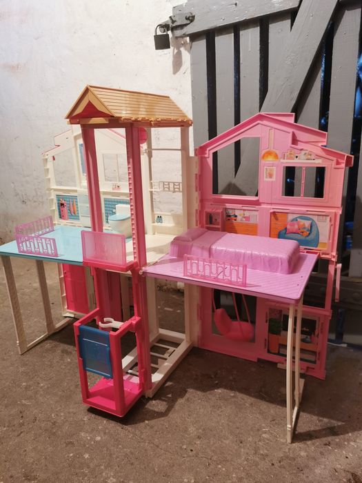 Duży składany domek Barbie