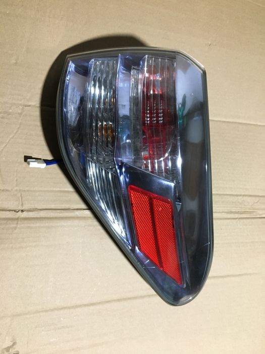 Фонарь Лексус RX 450 h