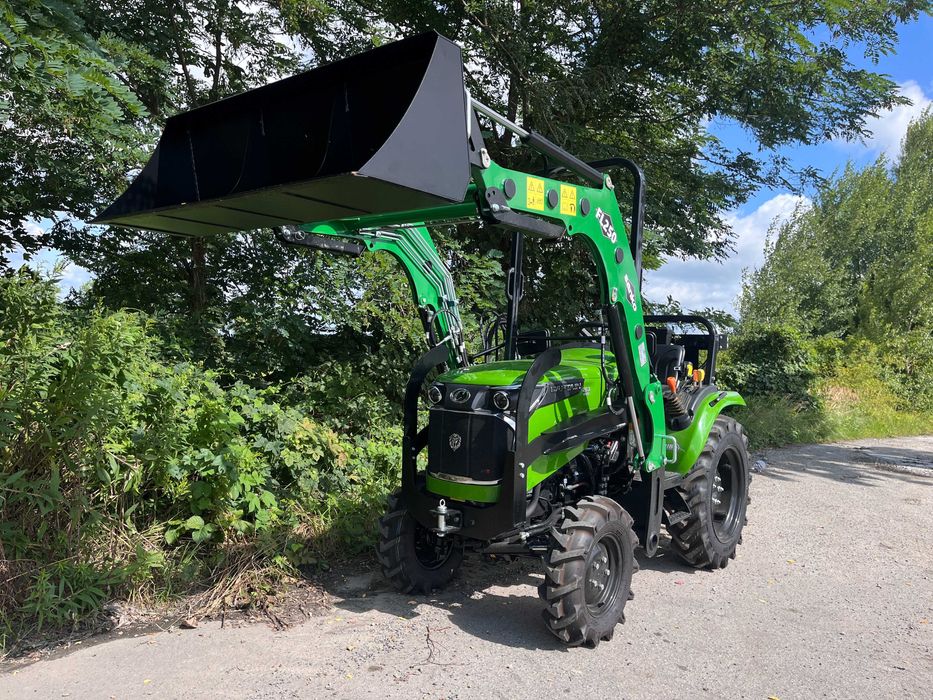 Ciągnik Traktor kompaktowy zostaw zimowy Pług posypywarka TUZ przedni