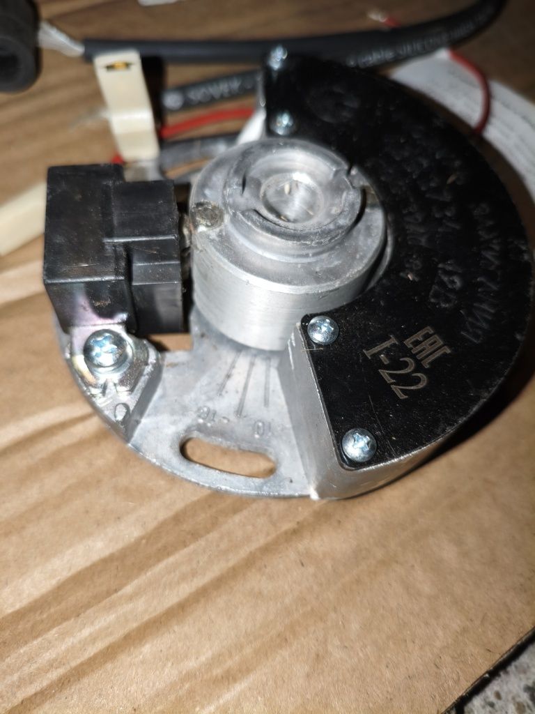 Oryginalny nowy elektroniczny aparat zapłonowy Sowek 6-12v Dniepr MT K