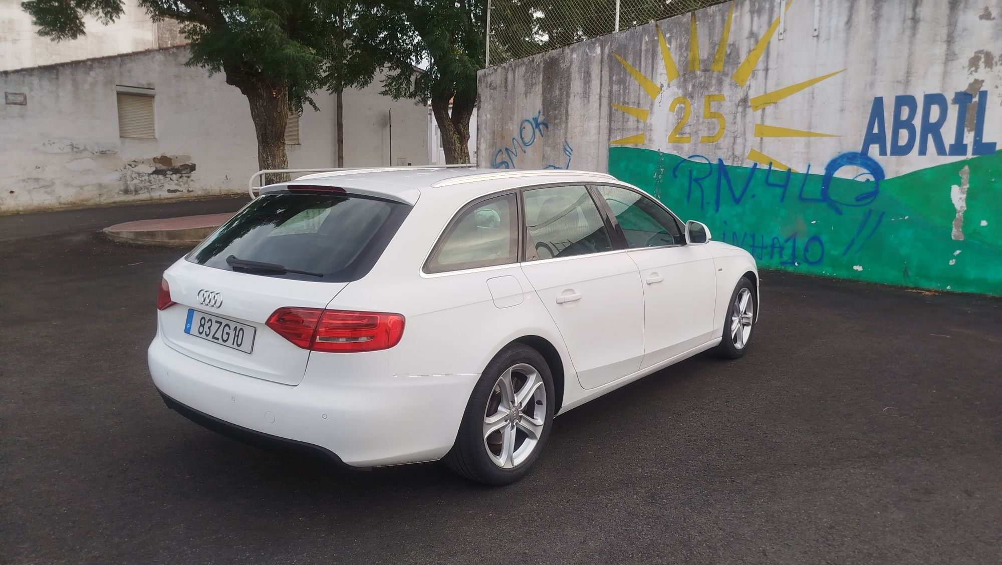 Audi A4 b8 s-line 2.0tdi 143cv 2008/12