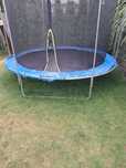 Trampolina ogrodowa