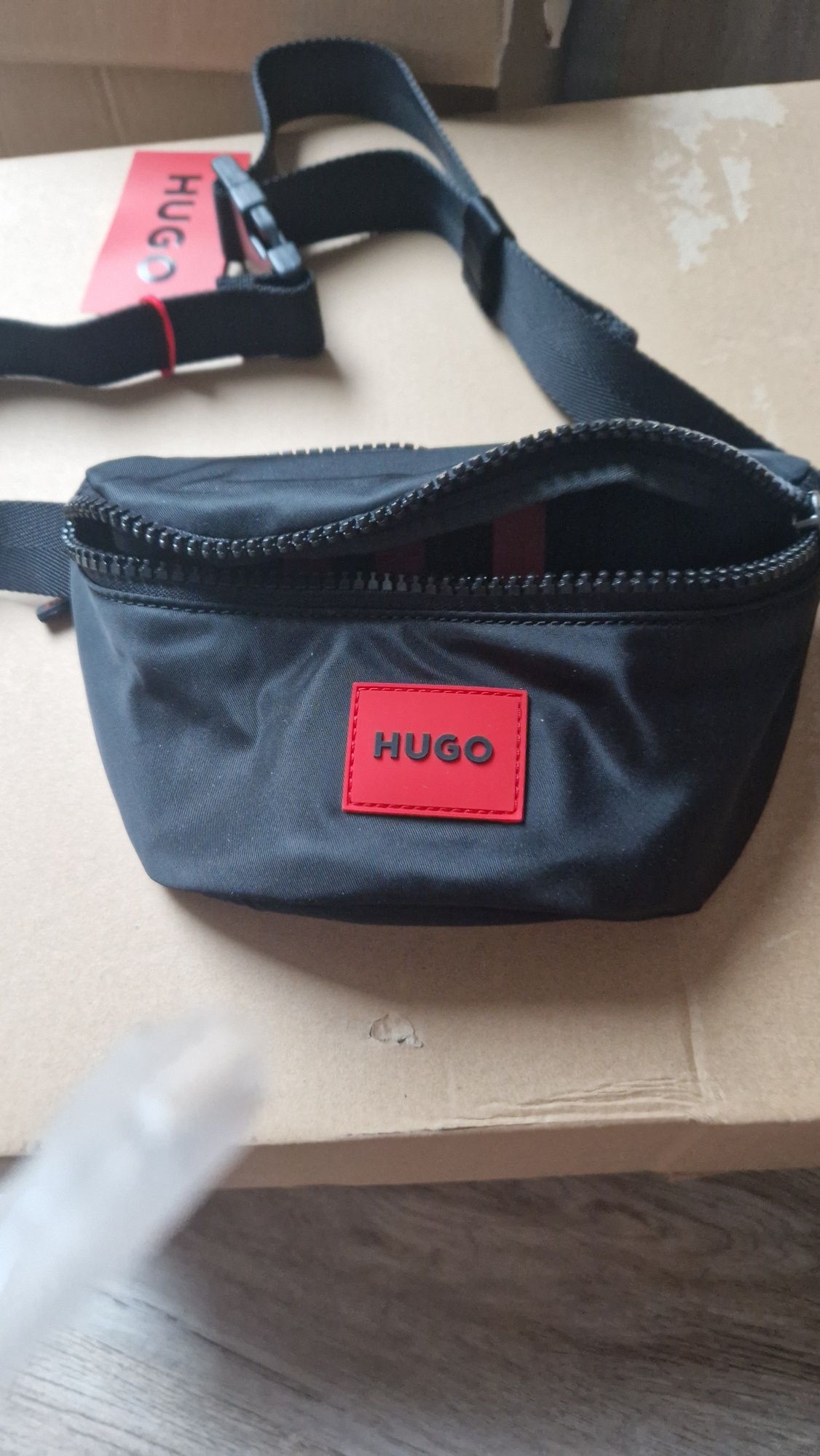 Nerka Hugo unisex