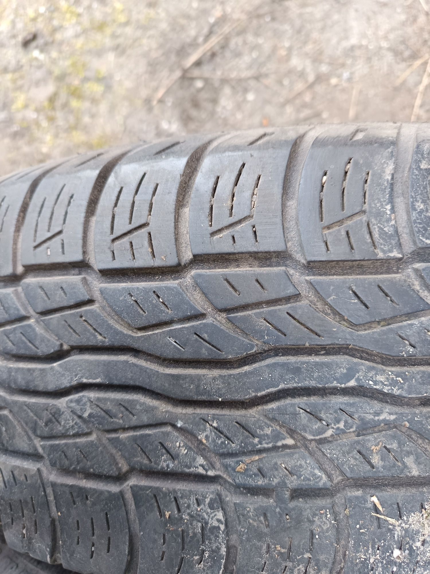 Opony 225/70 r16