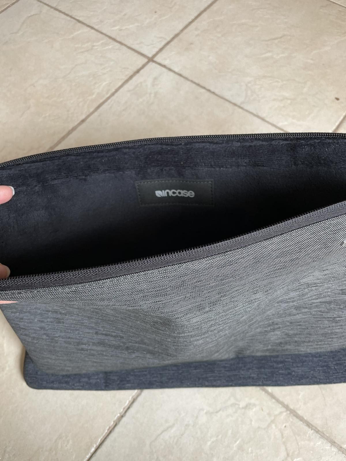 Чехол Incase Slim Sleeve for MacBook Retina