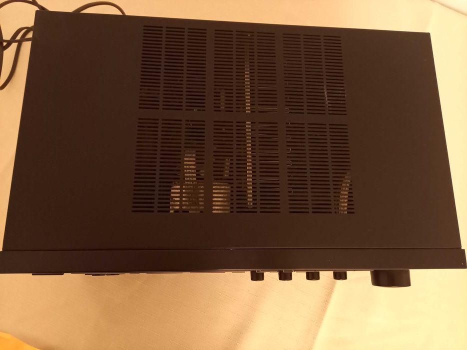 Zestaw stereo YAMAHA : Amplituner RX 385RDS i odtwarzacz CDX 530E