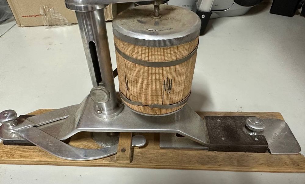 Апарат як барометр Старий