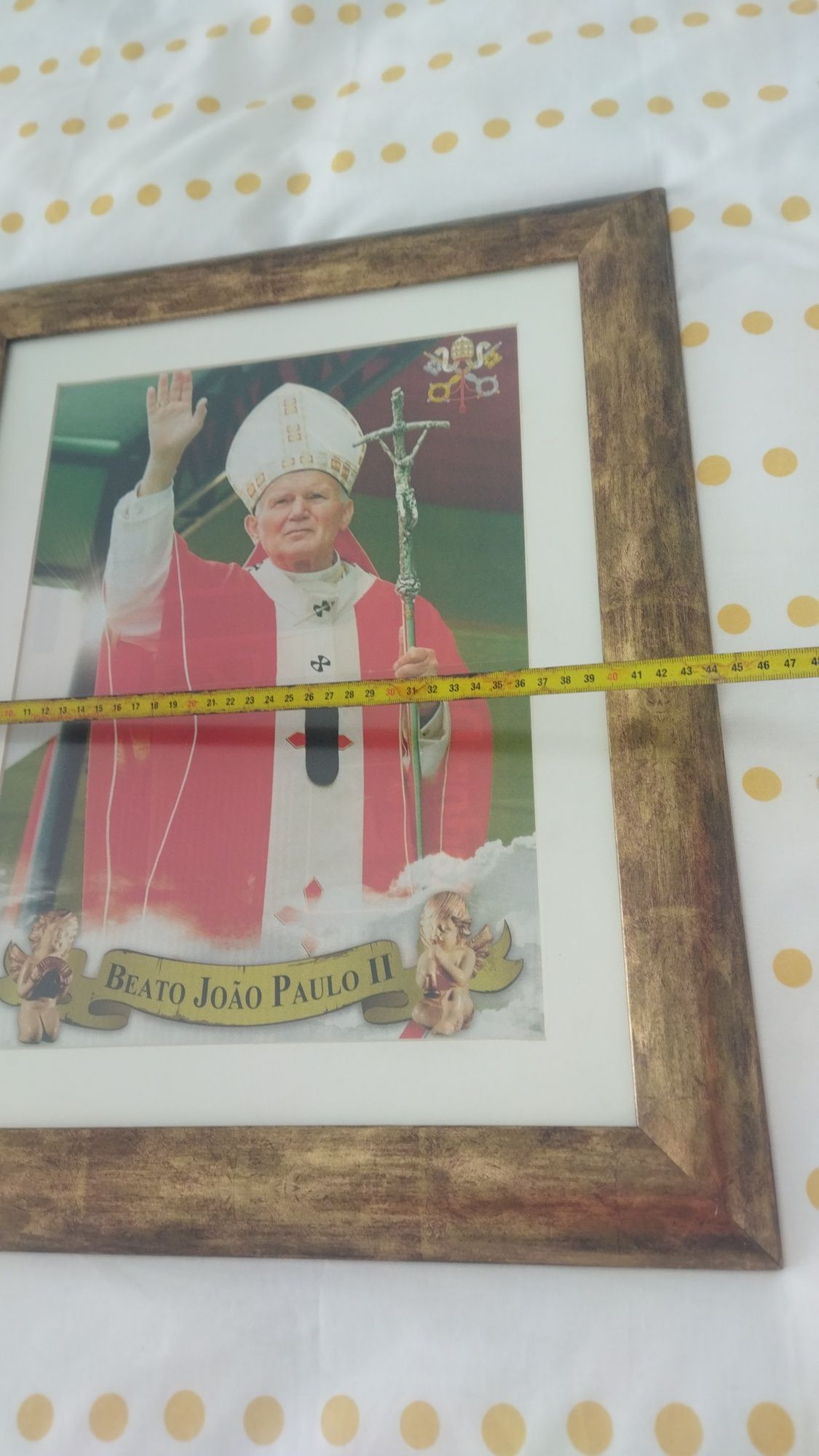Quadros com boa moldura e vidro antireflexo