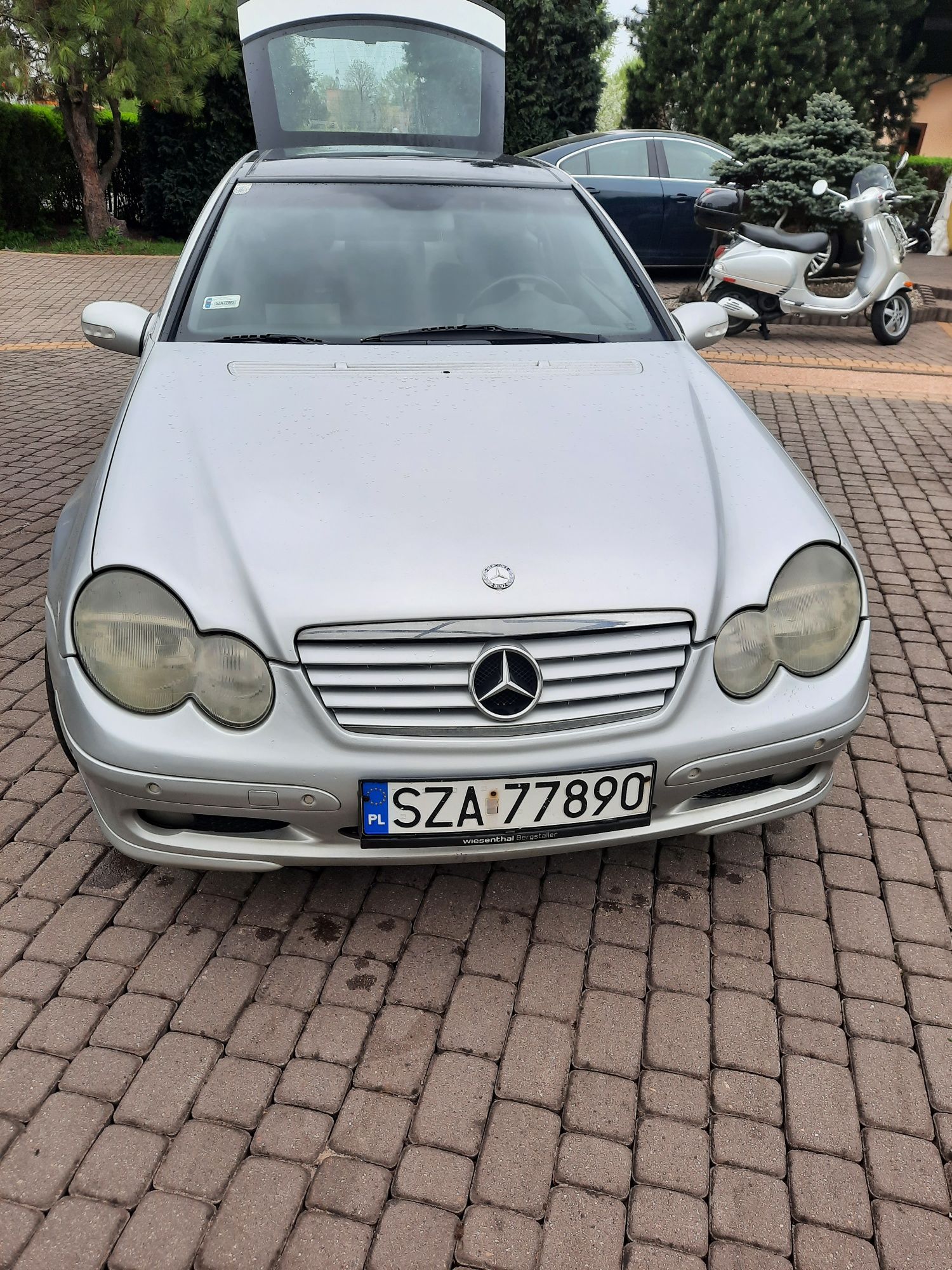 Sprzedam Mercedesa w203 Cupe