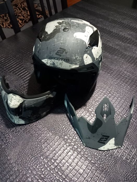 Capacete modular Bogotto