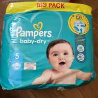 Pampers трусики и памперсы