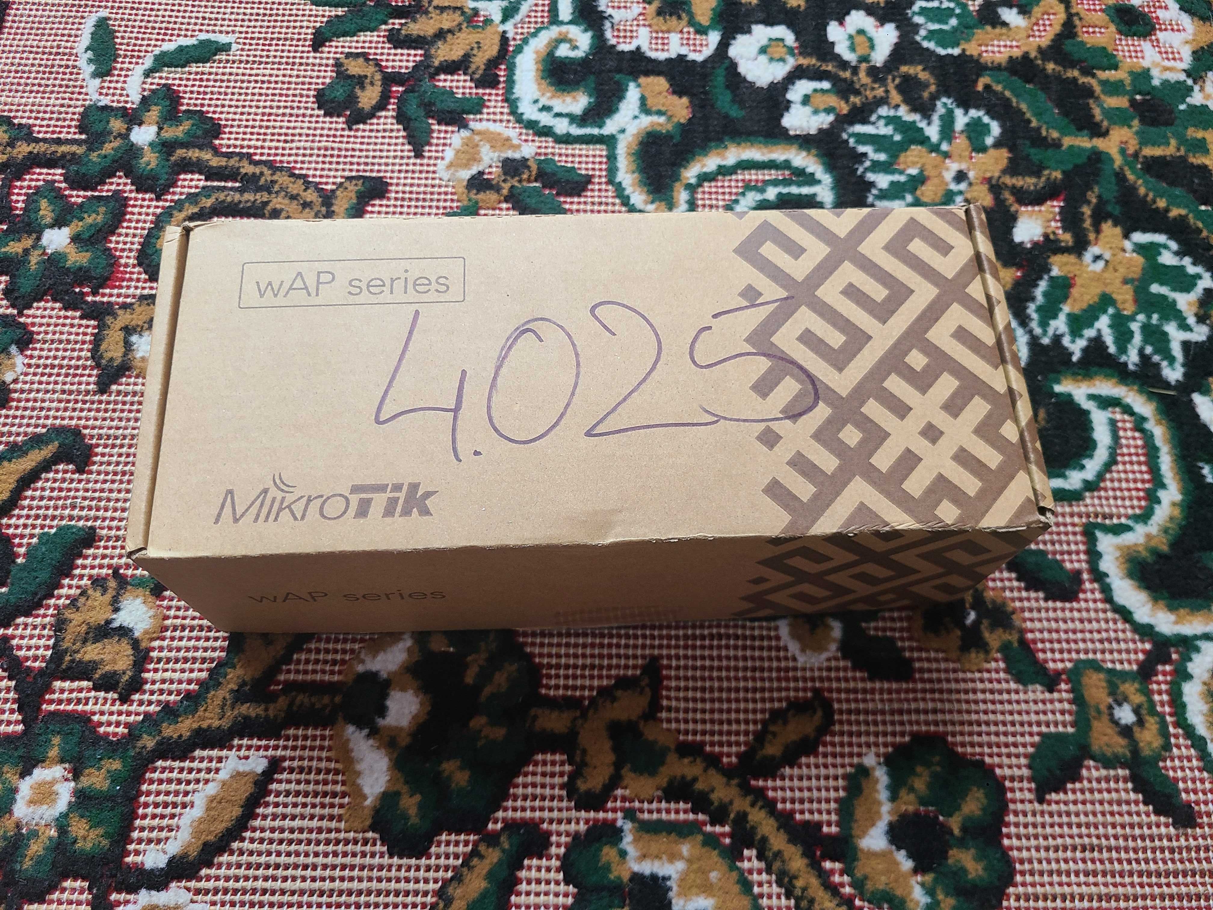 LTE Точка доступу WiFi Mikrotik wAP LTE kit, RBwAPR-2nD&R11e-LTE