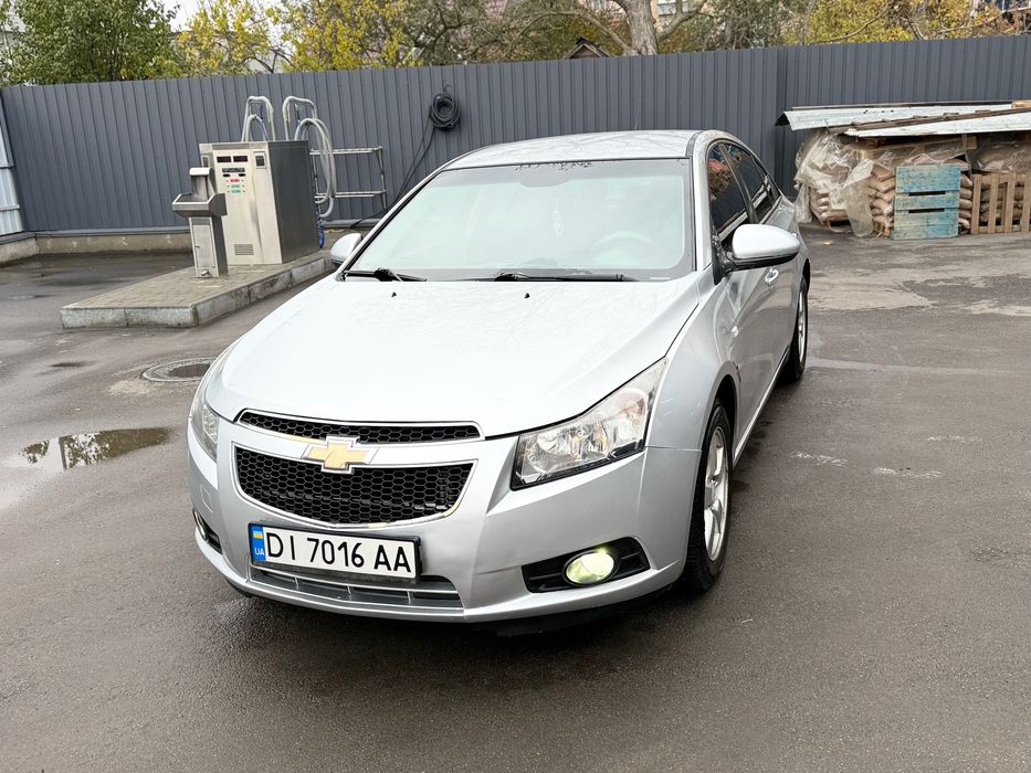 Chevrolet Cruze 1.8 з газом