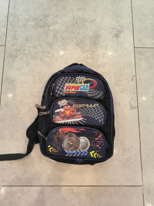 Plecak dla chłopca granatowy