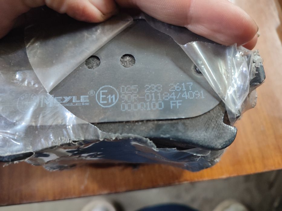 Нові тормозні колодки до фольксваген Т5, ауді