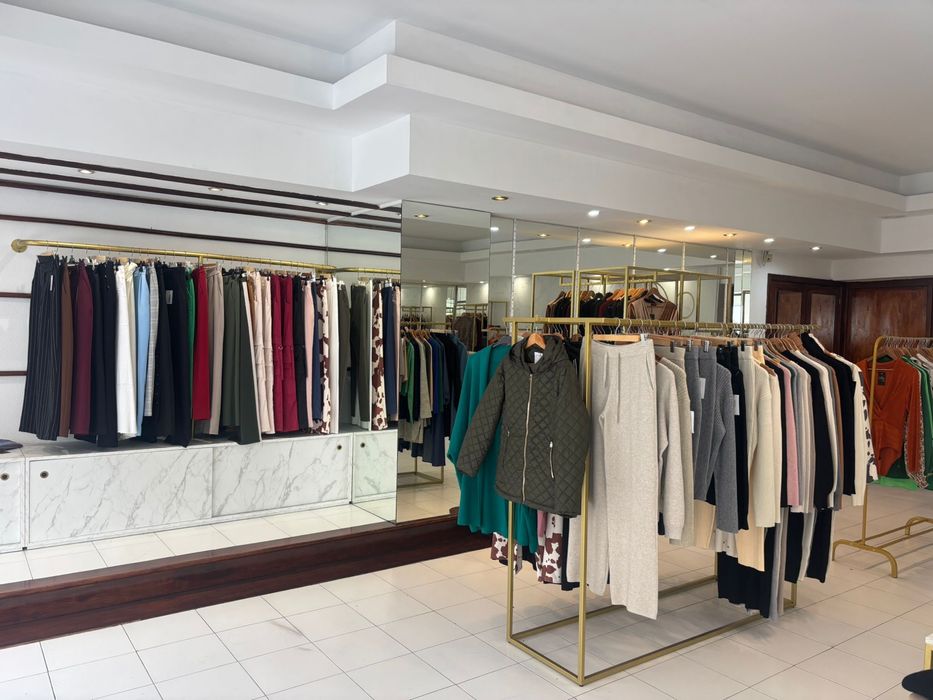 Vendo recheio ou trespasso loja de roupa