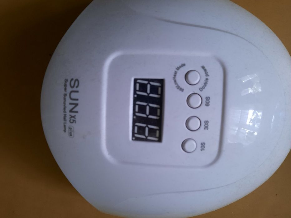 Сушильна лампа для манікюру і апарат для педикюру