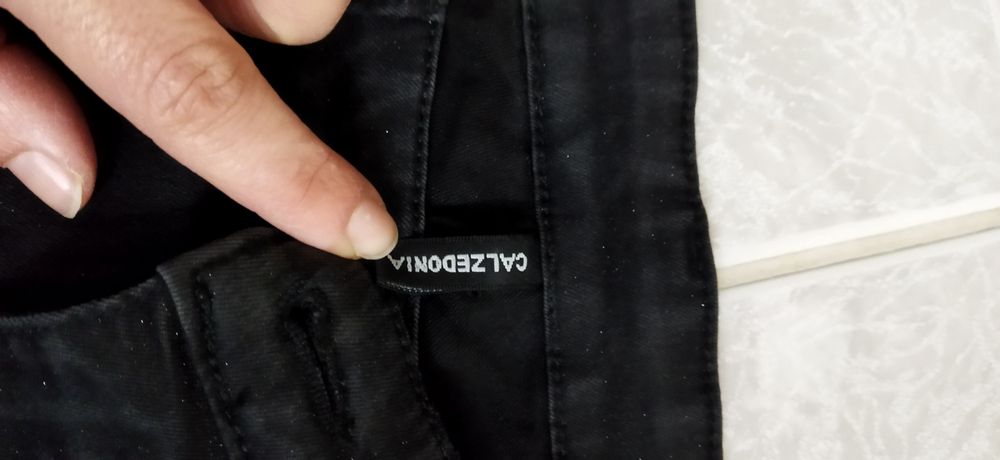 Calça de marca Calzedonia