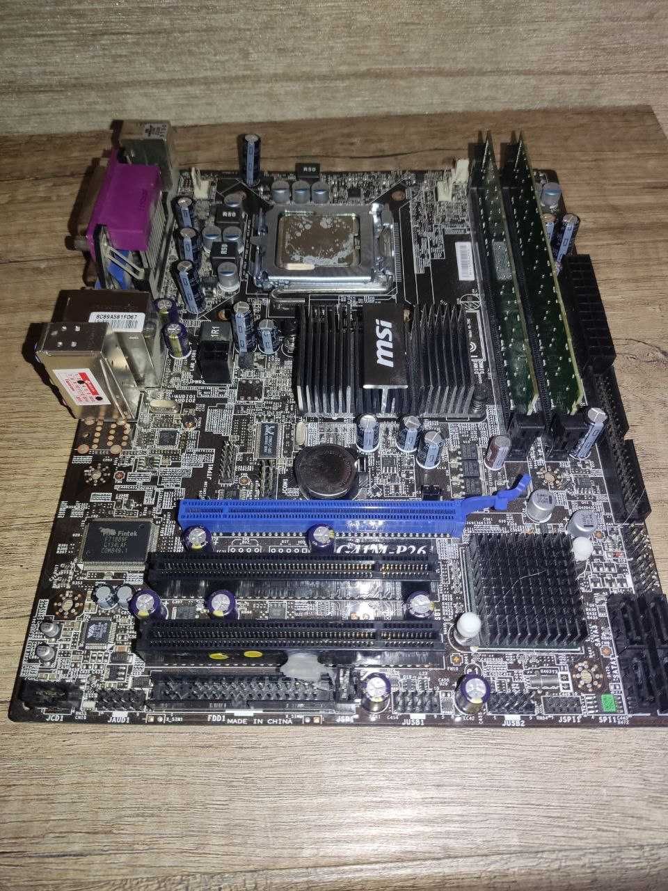 Мат плата + проц 4 ядра, 4 gb ddr3