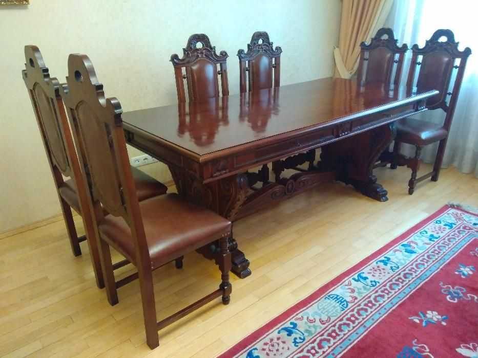 Антикварный стол с 6 стульями