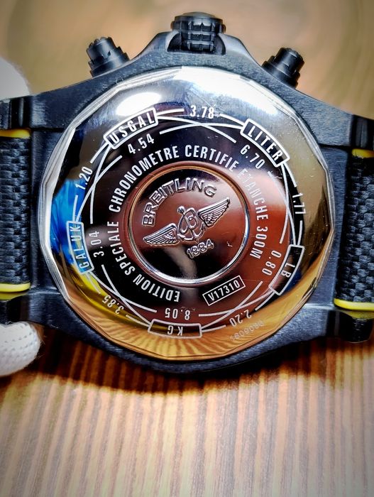 Годинник чоловічий Breitling Avenger Hurricane