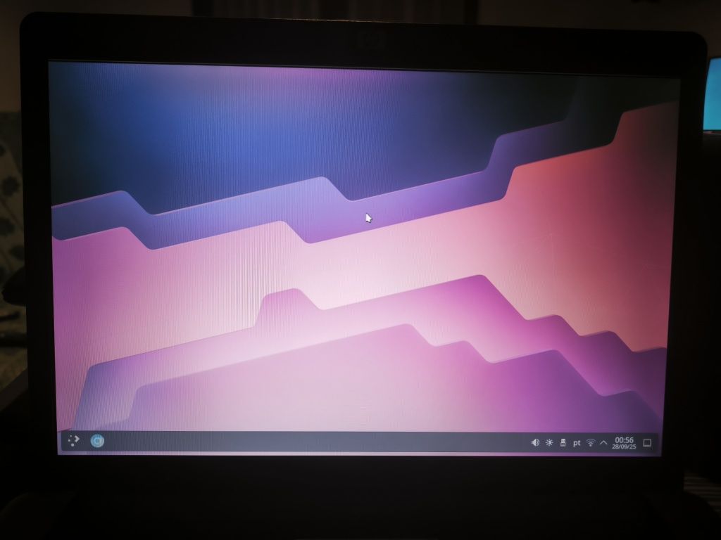 Portátil HP Antigo - Intel Pentium (Com Linux instalado)