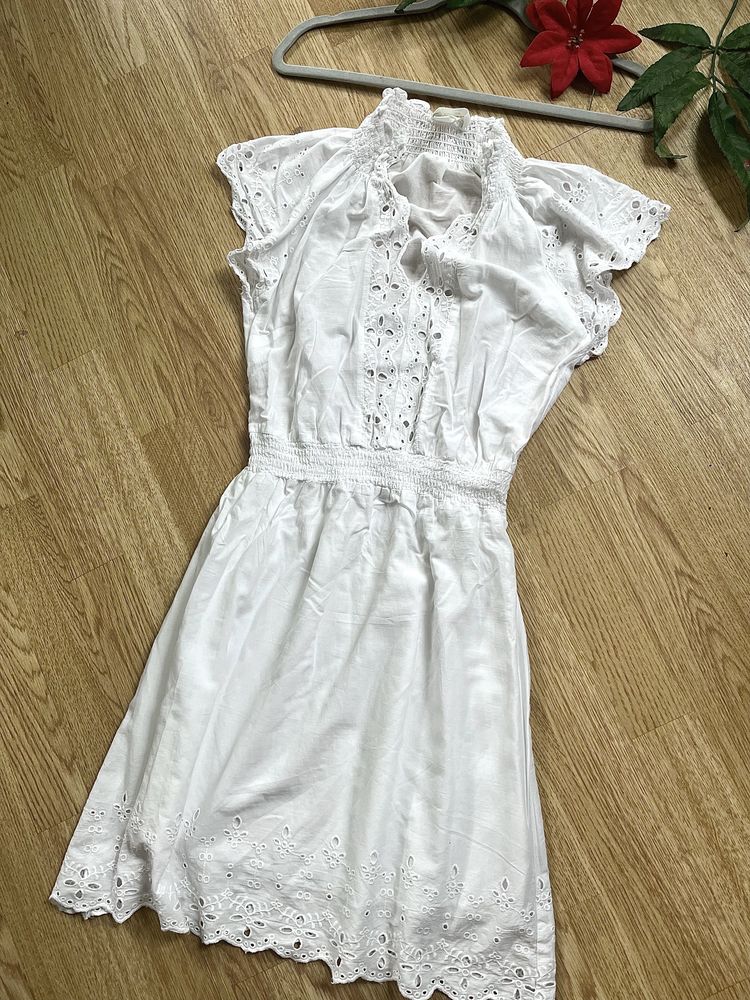 H&M sukienka biała bawełniana 34/36 z falbanką letnia zwiewna
