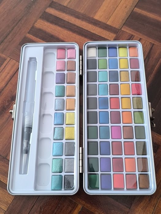 Caixa de aquarela 70 cores
