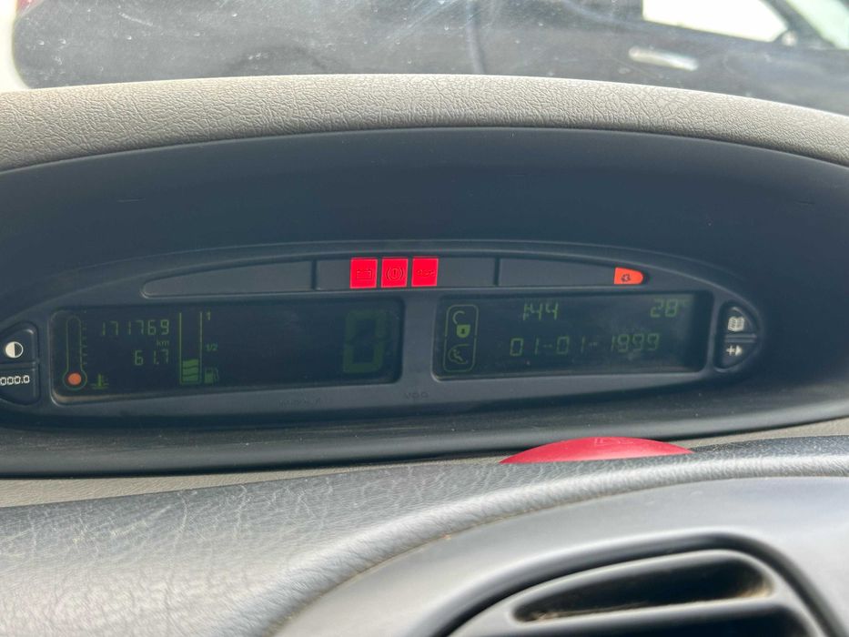 Citroën Xsara 1.6 Gasolina 2001 – Revisão Feita, Pronto a Andar