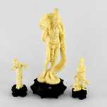 3 figuras Chinesas em material sintético