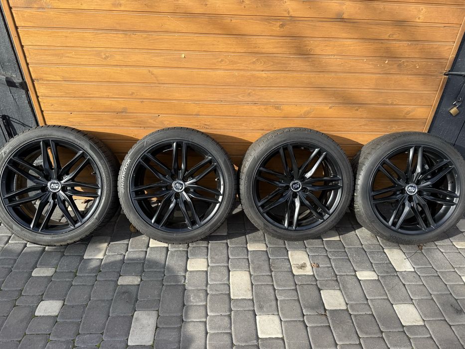 Комплект дисків з резиною зима Audi r19