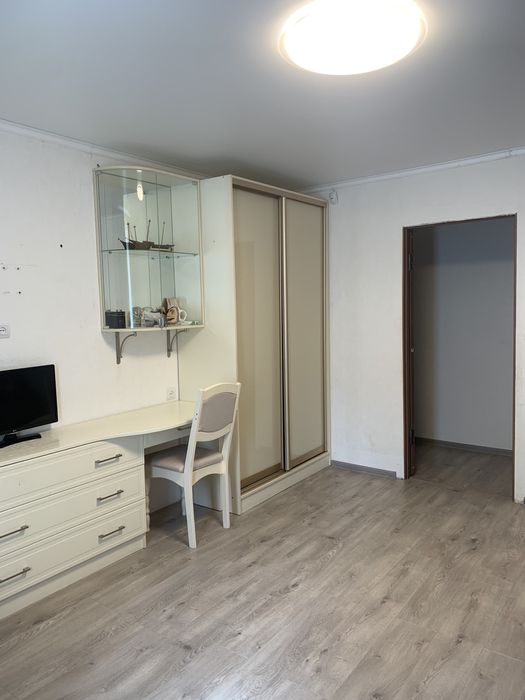 Продаётся 2х ком. киевского проекта 1 этаж пр.Мира