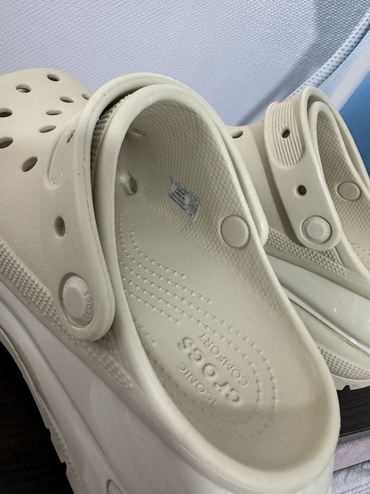 Crocs Mega Crush Clog Bone Жіночі Сабо Крокс Мега Краш Бежевий 38