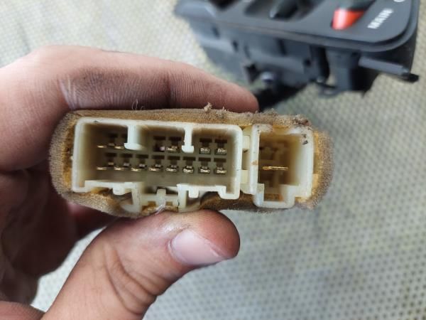 Comando / botão / interruptor vidros frente esquerdo ROVER 400 Sedan (