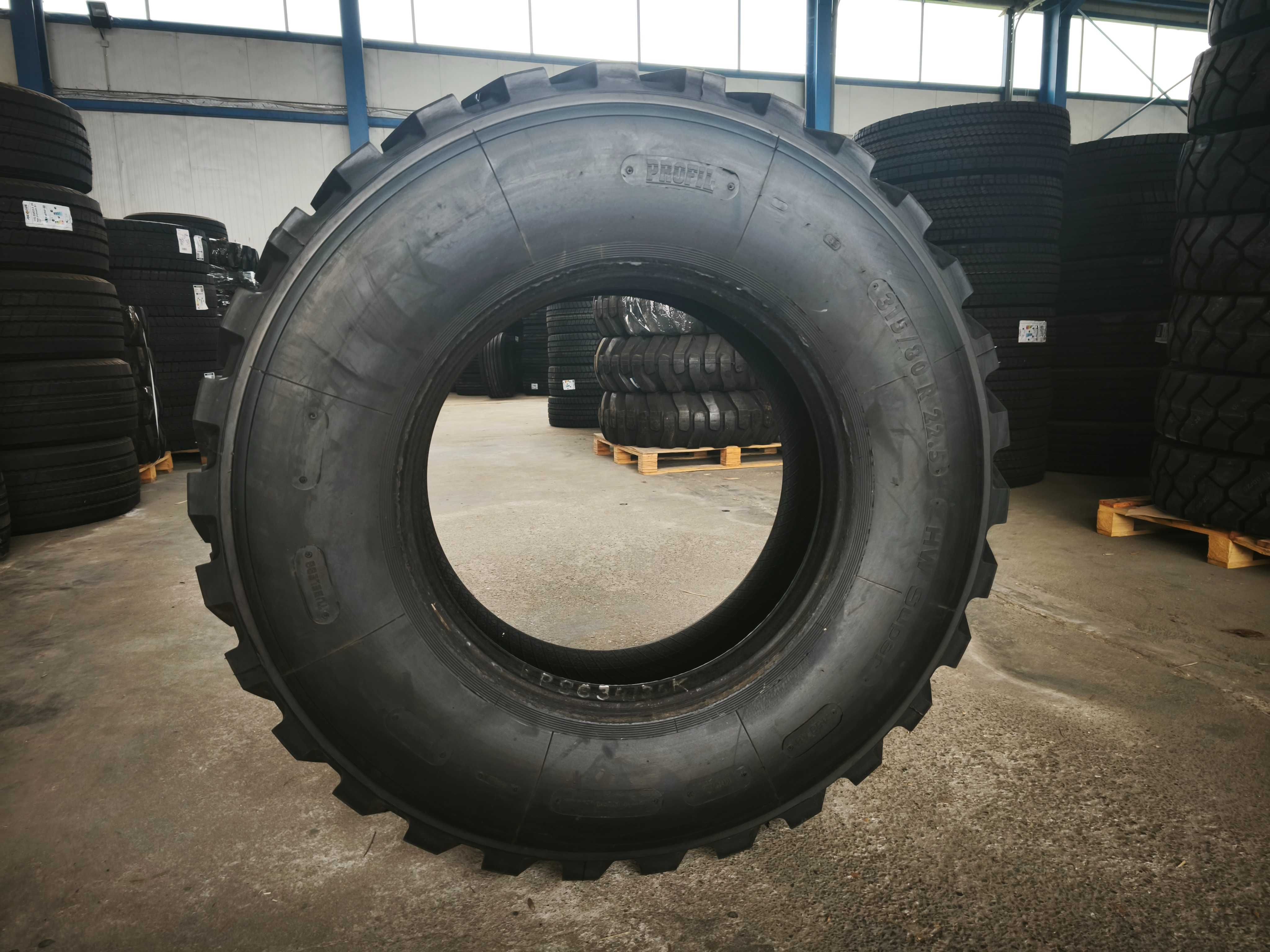 Opony 315/80R22.5 Hokej do koparki. Profil HW Super - cena brutto