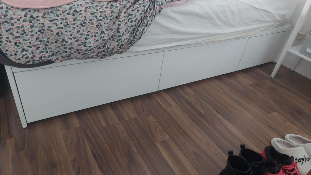 Cama 2mx2m com colchão e estrado