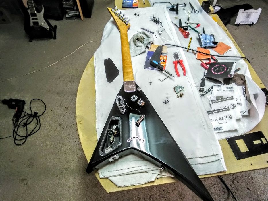 Construção e Reparação de instrumentos Musicais de corda