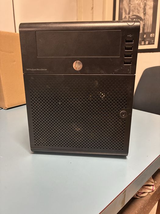 HP ProLiant MicroServer G7 AMD N54L
