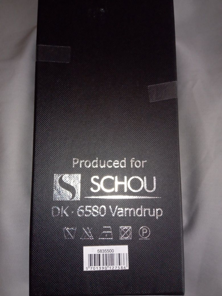 Nowy krawat firmy Schou