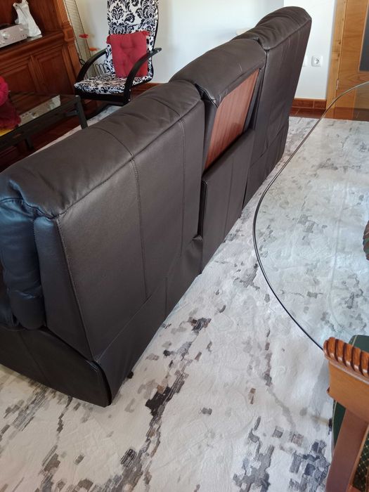 Sofá relax couro castanho escuro 3 lugares