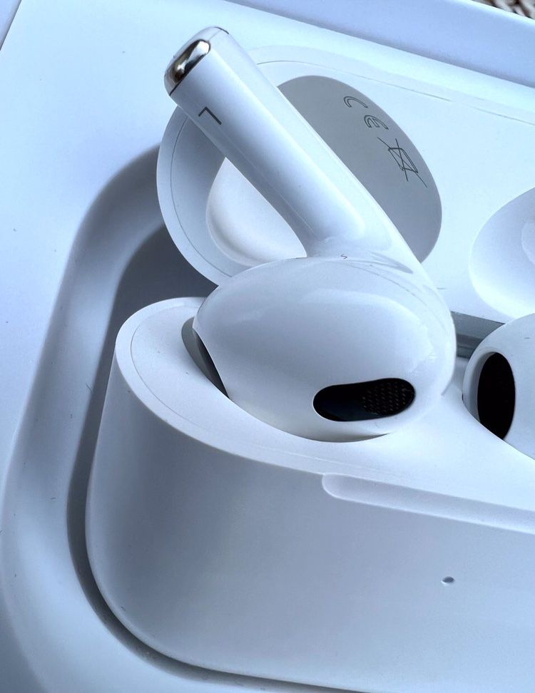 AirPods 3 Nowe - Słuchawki Apple AirPods 3 generacji