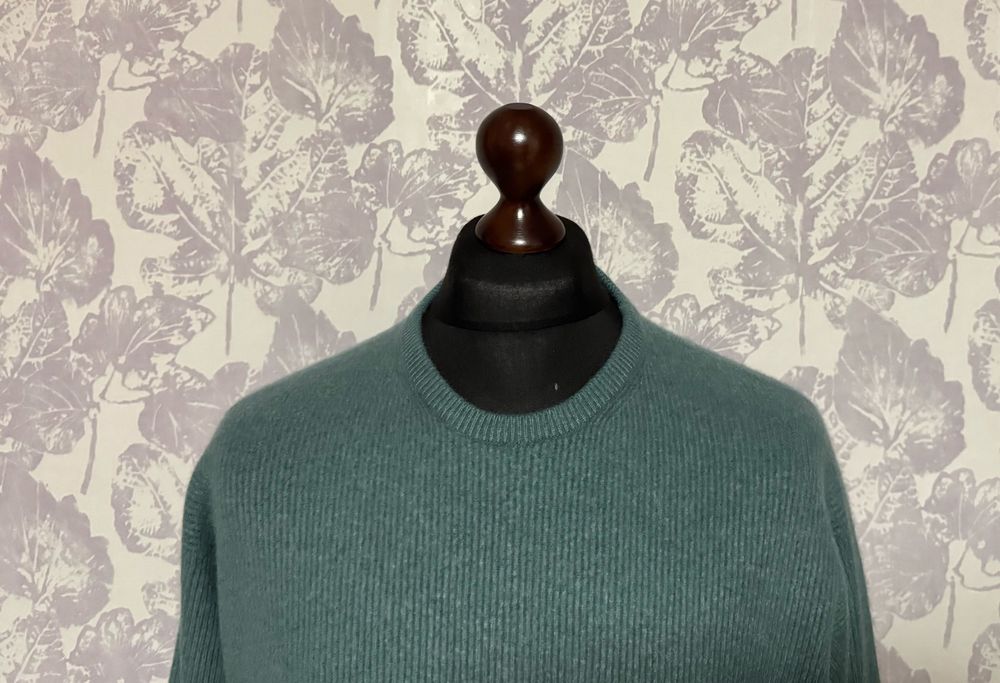 Кашемировый свитер Della Ciana (Италия).