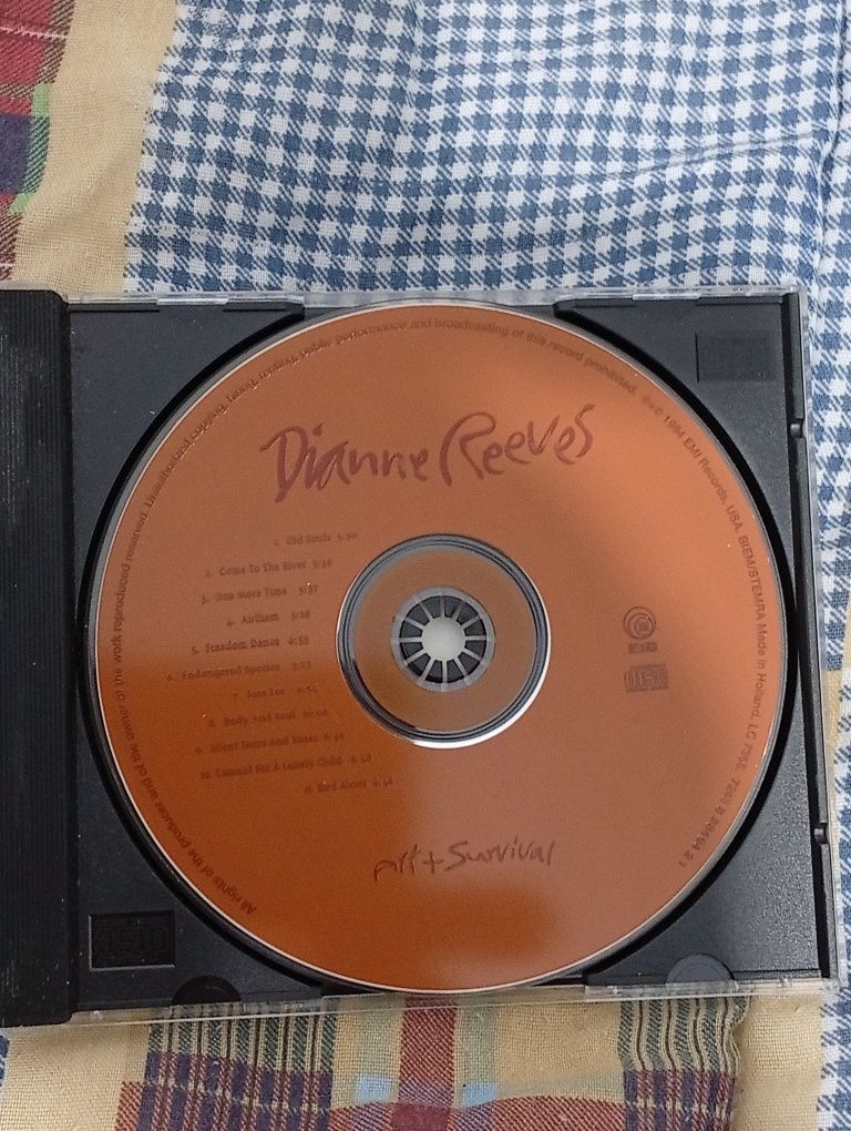 CD Diana Reeves Art & Survival