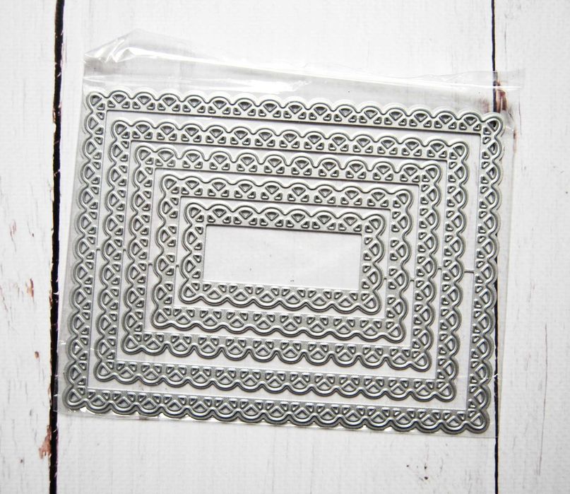 Wykrojnik prostokąty z koronką