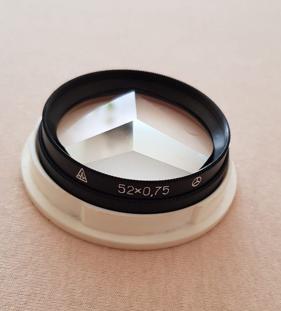 Aparat Zenit 12XP z obiektywem i filtrami