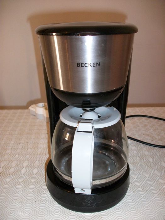 Máquina de Café Filtro BECKEN Bdcm-2179 (12 Chávenas)